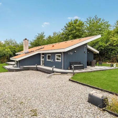 Tatil Evi Awesome In Juelsminde With Kitchen
